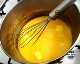 A picture of step 4 of Lemon curd.