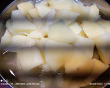 Foto del paso 2 de la receta: Calamar estofado con pasta de curry rojo