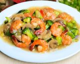 Foto langkah ke 5 dari resep Cah Brokoli Jamur Udang.
