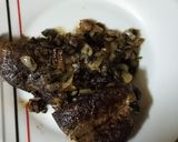 Foto del paso 2 de la receta: Churrascos de hígado encebollado con puré de papas