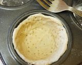 A picture of step 4 of Pizza Cups.