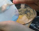 A picture of step 3 of Mango Peach Slush.