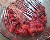 صورة لخطوة 2 من وصفة معجون الفراولة