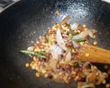 A picture of step 6 of Murmura chiwda.