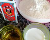 Foto del paso 1 de la receta Coca de pisto, anchoas y huevo