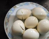 A picture of step 6 of Egg masala gravy.