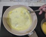 Foto langkah ke 6 dari resep Rolade Mie w/ otak2 Gaga.