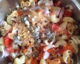 A picture of step 2 of Macroni salad.