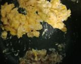 Foto langkah ke 2 dari resep Nasi Goreng Kornet Telur.
