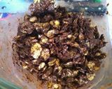 Foto langkah ke 2 dari resep Chocolate Corn Flakes.