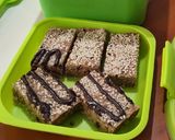Házi zabszelet/egergiaszelet (glutén-,tej- és hozzáadott cukortól mentes) recept fázis 11 fotója