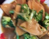 Foto langkah ke 3 dari resep Abalone saos tiram tumis brokoli.