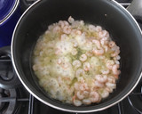Foto del paso 3 de la receta: Arroz meloso con gambas y culantro