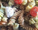 Foto del paso 7 de la receta: Ensalada de Fusilli con Cherrys, Mozzarella y Atún con Pesto Suave