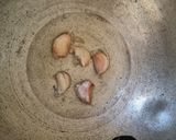 Foto langkah ke 2 dari resep Sambal baby cumi kemangi.