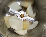 A picture of step 3 of Turnip Pear Soup.