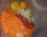 Foto del paso 1 de la receta: Tortillitas de zanahoria, tomate y cebolla