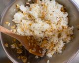 A picture of step 3 of Eringi mushroom Butter Rice.