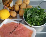 Foto del passaggio 1 della ricetta Insalata di patate e salmone 👩‍🍳❤️