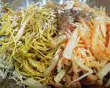 Hình bước làm 3 của món Bì cuốn chay
