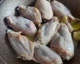 Foto langkah ke 4 dari resep Sayap Ayam Masak Lemon 🍋.