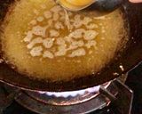 Foto langkah ke 2 dari resep Telur ceplok ala warteg.