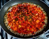 Foto del paso 3 de la receta: Timbal de quinoa, con pimentones🌶️caramelizados...!