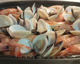 Foto del paso 7 de la receta Medallones de merluza al vino con langostinos Monsieur Cuisine
