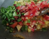 A picture of step 3 of Batata Kanda Poha.