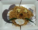 A picture of step 2 of Chow Mein nest.