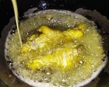 Foto langkah ke 6 dari resep Ayam Goreng Kremes.