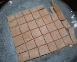 A picture of step 4 of Chocolate shakarpara.