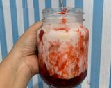 Foto langkah ke 1 dari resep Susu Strawberry Korea.