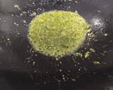 Foto langkah ke 3 dari resep Telur Ceplok Cabe Hijau.