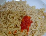 Foto langkah ke 1 dari resep Sate Sosis Gulung Mie.