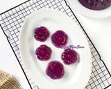 Foto langkah ke 4 dari resep 376. Puding Jelly Anggur bentuk bunga.