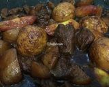 Foto langkah ke 9 dari resep Semur Daging Telur Kentang Kaya Rempah.
