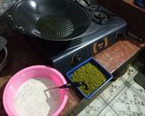 Foto langkah ke 4 dari resep Penyek kacang ijo.