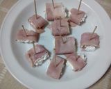 Foto del paso 4 de la receta Rollitos de jamón rellenos de crema de queso