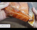 Foto del paso 2 de la receta: Salmón marinado en freidora de aire