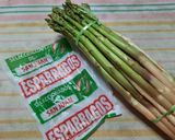 Foto del paso 1 de la receta: Espárragos y col morada en ensalada