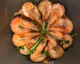 รูปขั้นตอนการทำที่ 5 ของ กุ้งอบวุ้นเส้น จากหม้อหุงข้าว