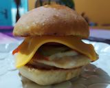 Foto langkah ke 6 dari resep Homemade Chicken Burger || Roti No Ulen.