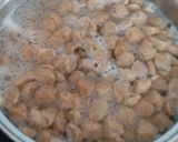 A picture of step 2 of Soya Chunks Gravy.