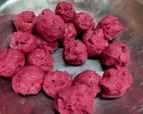 A picture of step 1 of Beetroot Roti.