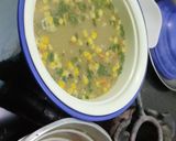 A picture of step 2 of Healthy Vegetable corn soup with bread crumbs.