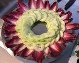 Une image de l'étape 5 de Salade d endives rouges,concombre noa,tomate cœur de bœuf et oignon cebette.