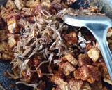 Gambar langkah 3 resipi Sambal bilis tempe.