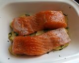 Foto del paso 2 de la receta Salmón al horno con patatas y mayonesa al eneldo