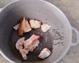 Une image de l'étape 8 de Sauce graines avec pâte de bœuf 😋 et poisson fumé mérou 🩷.